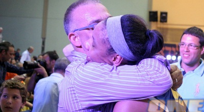 עדני דגן חוגג עם פירסון בסיום (חגי ניזרי)