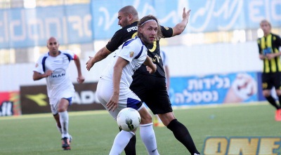 סטולר ולוי (גיא בן זיו)