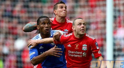 דידייה דרוגבה נלחם בג´יי ספירינג (GettyImages)