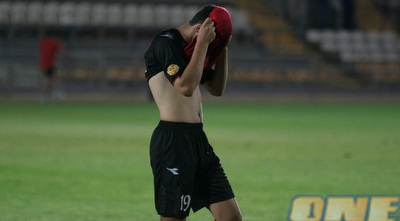 שחקני הפועל חיפה יורדים המומים (עמית מצפה)