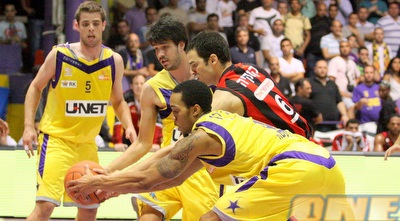 אורי קוקיה נאבק. &qout;נבוא לירוק דם&qout; (משה חרמון)