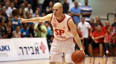 גל איתן. עשר נקודות ברבע הראשון (יוסי ציפקיס)