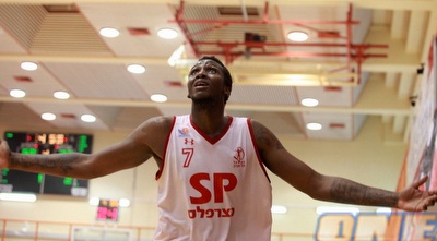 קלי בטירוף (יוסי ציפקיס)