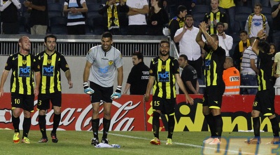 שחקני בית&qout;ר. טרם קיבלו את כל משכורת אפריל (שי לוי) שחקני בית&qout;ר. טרם קיבלו את כל משכורת אפריל (שי לוי)