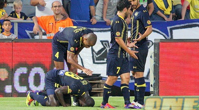 קונאטה נושא תפילה לאחר השער (משה חרמון) קונאטה נושא תפילה לאחר השער (משה חרמון)