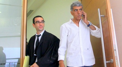 איציק לוזון יוצא מהדיון (יניב גונן)