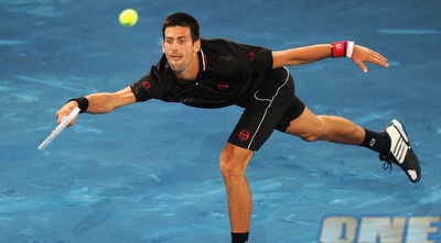 ג´קוביץ´ בדרך לעוד כדור ואל רבע הגמר (GettyImages)