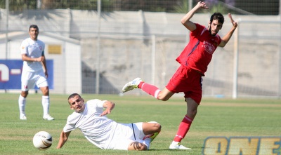 וובה בראון מרחיק כדור מרעננה (חגי ניזרי)
