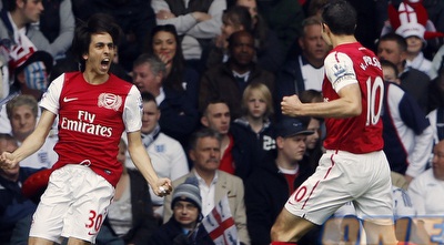 בניון חוגג עם ואן פרסי (רויטרס) בניון חוגג עם ואן פרסי (רויטרס)