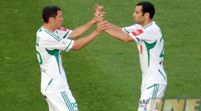 שפונגין מקבל תודה על הבישול (Omonianews)