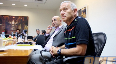 זאב זלצר, אחד מחברי הוועדה (משה חרמון) זאב זלצר, אחד מחברי הוועדה (משה חרמון)