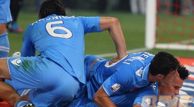 שחקני נאפולי חוגגים עם האמשיק (GettyImages)