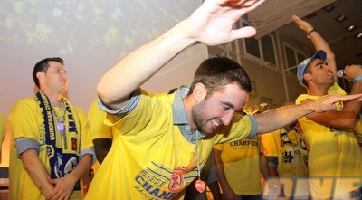 יוגב אוחיון חוגג אליפות עם מכבי. פלא שהוא היה מבוקש? (יניב גונן)