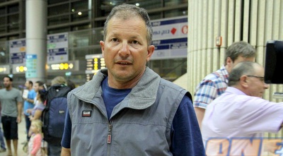 רפא בליליוס, מאמנו של צוברי (יניב גונן) רפא בליליוס, מאמנו של צוברי (יניב גונן)