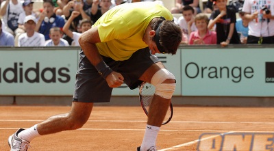 דל פוטרו חוגג בסיום, הוא חיגה לרגע הזה ארבע שעות (רויטרס) דל פוטרו חוגג בסיום, הוא חיגה לרגע הזה ארבע שעות (רויטרס)