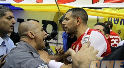 - (יניב גונן)