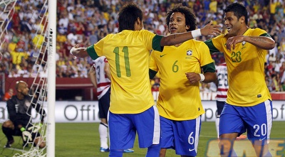 ניימאר, מרסלו והאלק חוגגים, הווארד מאוכזב (רויטרס)