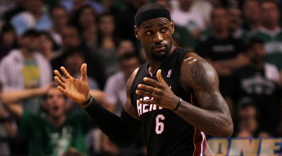 לברון. לא היום של מיאמי (GettyImages) לברון. לא היום של מיאמי (GettyImages)