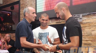 אבוטבול, טועמה ותקווה (צביקה הלפרין) (ONE)