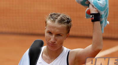 קוזנצובה אומרת שלום לרולאן גארוס (רויטרס)