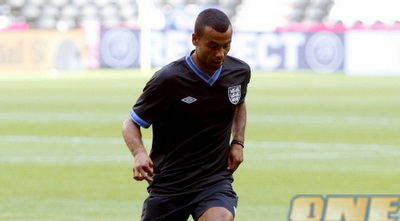 אשלי קול מתאמן לבדו (יוסי ציפקיס)