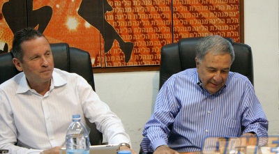 שמעון מזרחי ואבנר קופל. מכבי תוכל לרשום ששה זרים בטופס (חגי ניזרי)