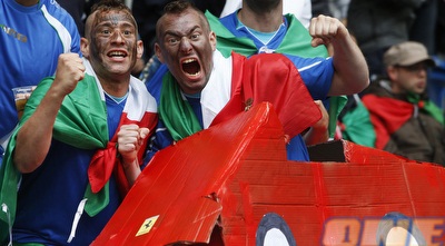 האיטלקים מתגאים ביצירה שלהם - הפרארי (רויטרס)