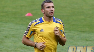 אנדריי שבצ´נקו נוטש את אימון הנבחרת (יוסי ציפקיס)