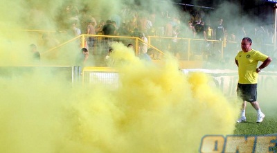 רימון עשן צהוב באימון הפתיחה (משה חרמון)