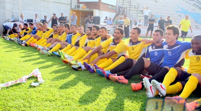 שחקני מכבי נתניה מודים לקהל (משה חרמון)