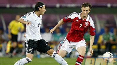 מסוט אוזיל מוסר מול וויליאם קוויסט (רויטרס)