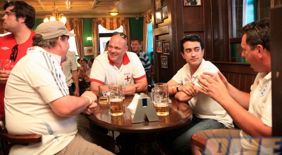 אוהדי נבחרת אנגליה (יוסי ציפקיס)