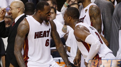 ווייד ולברון בטירוף (GettyImages) ווייד ולברון בטירוף (GettyImages)