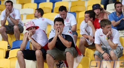 אוהדים אנגלים מאוכזבים (יוסי ציפקיס)