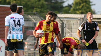 צעירי לוקח את הכדור לפנדל (אתרה הרשמי של מכלן) (בעז גורן) צעירי לוקח את הכדור לפנדל (אתרה הרשמי של מכלן) (בעז גורן)