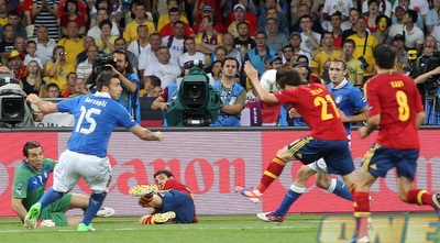 דוד סילבה ברגע הנגיחה (יוסי ציפקיס) דוד סילבה ברגע הנגיחה (יוסי ציפקיס)