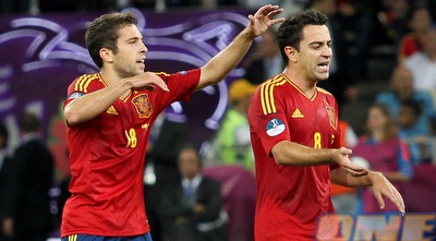 ג´ורדי אלבה חוגג שער, צ´אבי מרוצה (יוסי ציפקיס) ג´ורדי אלבה חוגג שער, צ´אבי מרוצה (יוסי ציפקיס)