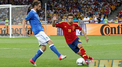 ג´ורדי אלבה בורח ממרקיסיו. משחק טוב למגן הטרי של בארסה (יוסי ציפקיס) ג´ורדי אלבה בורח ממרקיסיו. משחק טוב למגן הטרי של בארסה (יוסי ציפקיס)