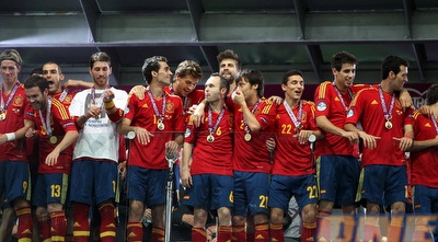 שחקני נבחרת ספרד חוגגים (יוסי ציפקיס)