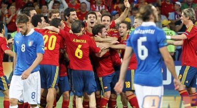 שחקני נבחרת ספרד חוגגים (יוסי ציפקיס)