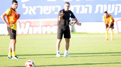 טל בנין עם יוסי שבחון (חגי ניזרי)