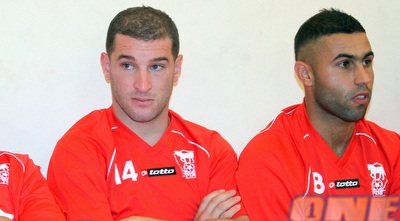 עלאא אבו סאלח ועלי עותמאן (יניב גונן)