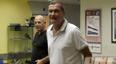 חיים רמון (חגי ניזרי) חיים רמון (חגי ניזרי)