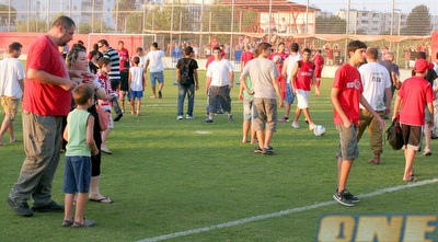 אוהדי הפועל בחודורוב. יול של חיוכים עבורם (משה חרמון)