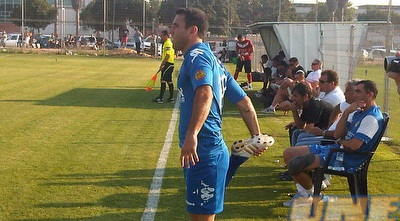 ניקולס פלצ´וק עושה הכנות אחרונות (יגאל ברמן) (ONE)