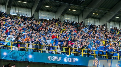 רפאלוב פותח עונה לעיני 25,000 אוהדים (אתרה הרשמי של קלאב ברוז´)