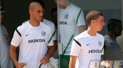 יניב קטן ועידן ורד בדרך לאימון (עמית מצפה)