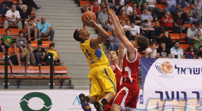 לב עולה לסל (יניב גונן)