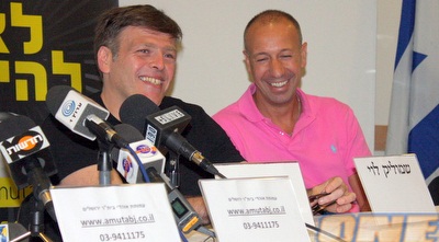 שמוליק לוי ואראל סגל (משה חרמון)