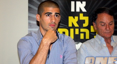 אלי כהן ובן שושן (משה חרמון)